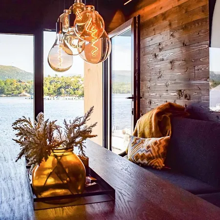Casa vacanze Gorgeous In With Kitchen
